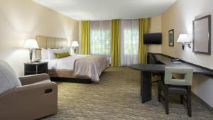Gallery image of Candlewood Suites Grove City - Outlet Center, an IHG Hotel in Grove City