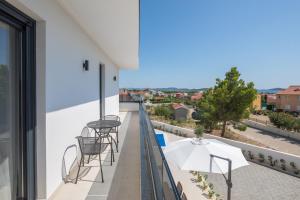 Fotografia z galérie ubytovania Villa Vodice with TWO POOLS v destinácii Vodice