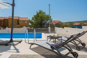 Fotografia z galérie ubytovania Villa Vodice with TWO POOLS v destinácii Vodice + 37 fotografií