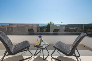 Fotografia z galérie ubytovania Villa Vodice with TWO POOLS v destinácii Vodice