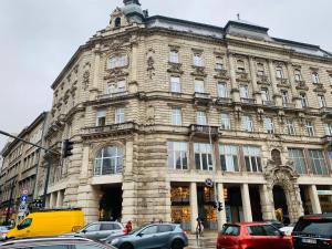 Photo de la galerie de l'établissement Luxury Central Home Next to the Fashion Str., à Budapest