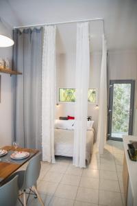 Gallery image of Luxurious Studio, near Athens Airport in Markopoulo