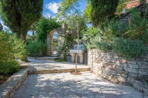 Zahrada ubytování Paleopetres La Chataîgne - Private Pool - Sea Views - Corfu Town -