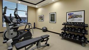 The fitness centre and/or fitness facilities at Candlewood Suites - Frisco, an IHG Hotel