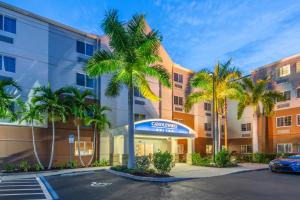 邁爾斯堡的住宿－Candlewood Suites Fort Myers/Sanibel Gateway, an IHG Hotel，相簿中的一張相片