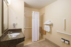 Koupelna v ubytování Staybridge Suites Buffalo by IHG