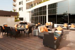 Posezení v ubytování Staybridge Suites Yas Island Abu Dhabi by IHG