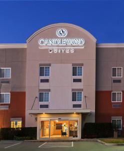 hotels in pearland texas 77584