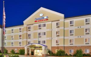 an exterior view of a hotel at Candlewood Suites Joplin, an IHG Hotel in Joplin