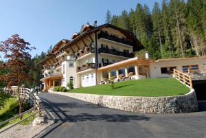 Budova, v ktorej sa hotel nachádza
