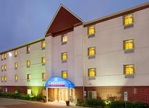 a rendering of the front of a hotel at Candlewood Suites Tyler, an IHG Hotel in Tyler