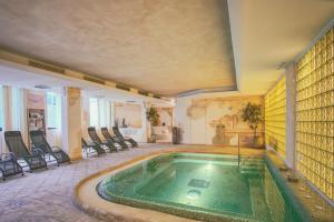 Bassein majutusasutuses Hotel Caesar Residence & SPA või selle lähedal