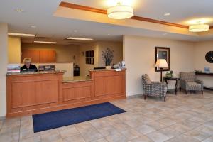 Foto de la galería de Candlewood Suites Williston, an IHG Hotel en Williston