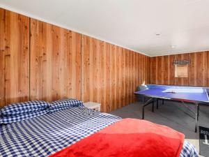 Gallery image of Wharewaka Bach - Lake Taupo Holiday Home in Taupo