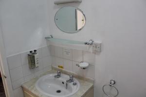 Photo de la galerie de l'établissement The Darnley Hotel, à Ilfracombe 50 autres photos