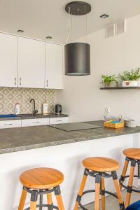 Kuchyňa alebo kuchynka v ubytovaní Apartament Zatoka