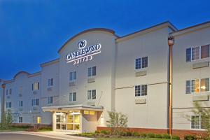 a rendering of the front of a building at Candlewood Suites Elgin – Northwest Chicago, an IHG Hotel in Elgin