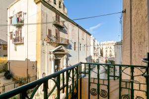 Gallery image of Stylish Flat Maqueda in Palermo