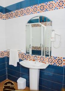 Bagno di Riad EL Manantial,Dar Hajjaj,Patrimonio del SXIX