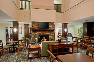 Restoran atau tempat makan lain di Staybridge Suites Palmdale, an IHG Hotel