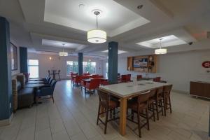 Gallery image of Holiday Inn Express Hotel & Suites Savannah Midtown, an IHG Hotel in Savannah