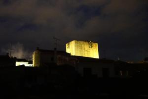 Fotografie z fotogalerie ubytování Bel Appartement Terrasse Intra Muros - Certifié Étoiles de France v destinaci Aigues-Mortes + 8 fotografií