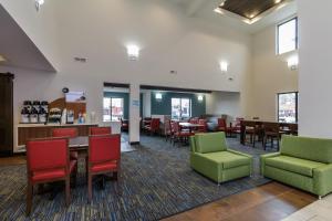 Galería fotográfica de Holiday Inn Express & Suites - South Bend - Notre Dame Univ. en South Bend