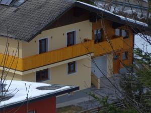 Budynek, w którym mieści się apartament
