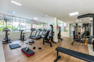 The fitness centre and/or fitness facilities at SUA CASA NA VILA MADALENA