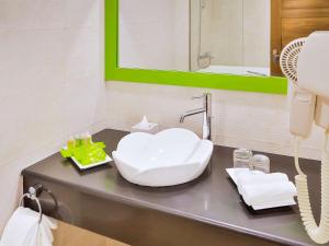 Bilik mandi di Hotel Stadium