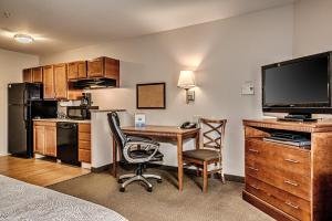 صورة لـ Candlewood Suites Oak Harbor, an IHG Hotel في أوك هاربور