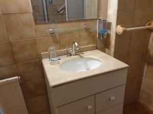 Photo de la galerie de l'établissement Hotel Foresta, à Santiago 33 autres photos