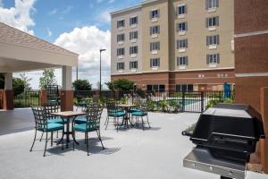 Candlewood Suites - Miami Exec Airport - Kendall, an IHG Hotel 레스토랑 또는 맛집