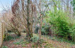 Gallery image of Lovely Stacaravan In Livry-Sur-Seine in Livry-sur-Seine