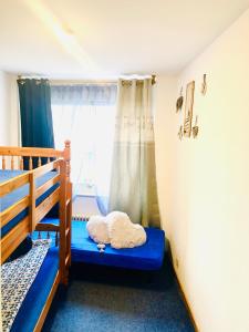 Dviaukštė lova arba lovos apgyvendinimo įstaigoje Lake & Mountain View Apartment I 27