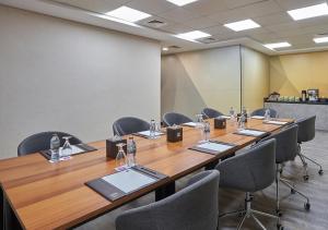 Área de negócios e/ou sala de conferências em TIME Express Hotel Al Khan