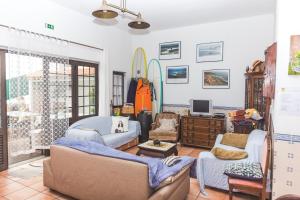 Gallery image of Ericeira Chill Hill Hostel & Private Rooms - Peach Garden in Ericeira
