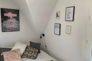 Postel nebo postele na pokoji v ubytování LA BAULE - COUP DE CŒUR – T3 - Tout à Pied