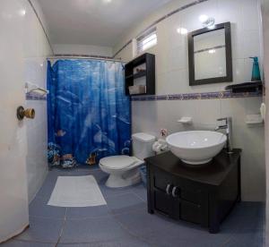 Koupelna v ubytování Amigos Hotelito + 29 fotografií