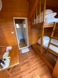 Ліжко або ліжка в номері Dingdai Glass Villa