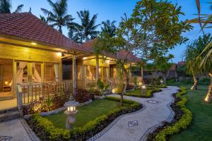 Gallery image of Helly's Secret Garden Cottage in Nusa Lembongan