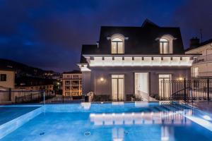 Bazén v ubytovaní Villa Eugenia Boutique Hotel alebo v jeho blízkosti