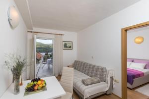 Posteľ alebo postele v izbe v ubytovaní Apartments & Room Eva Slano