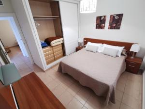 APARTAMENTO NUEVO CON PISCINA EN EL CAMPO DE GOLF MOSA ...