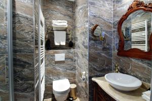 Koupelna v ubytování Hotel The Stamp + 74 fotografií