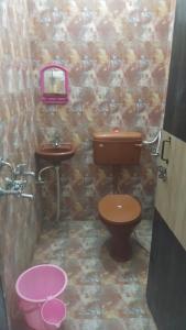 Kylpyhuone majoituspaikassa Sudha sadan