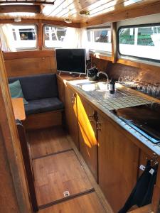 Fotografie z fotogalerie ubytování Boot & Breakfast - slapen op het water v destinaci Enkhuizen