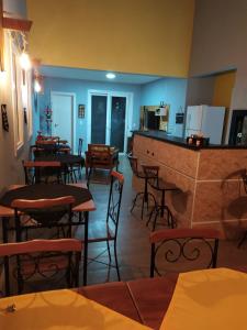 Meu Cantinho Canela餐厅或其他用餐的地方