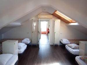 Vuode tai vuoteita majoituspaikassa Aveiro Rossio Hostel