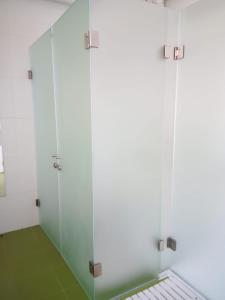 
Een badkamer bij Aveiro Rossio Hostel
